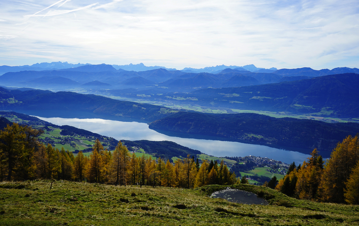 Panoramablick auf den Millstättersee in Kärnten, Österreich