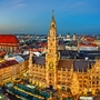 Münchner Christkindlmarkt auf dem Marienplatz, Deutschland