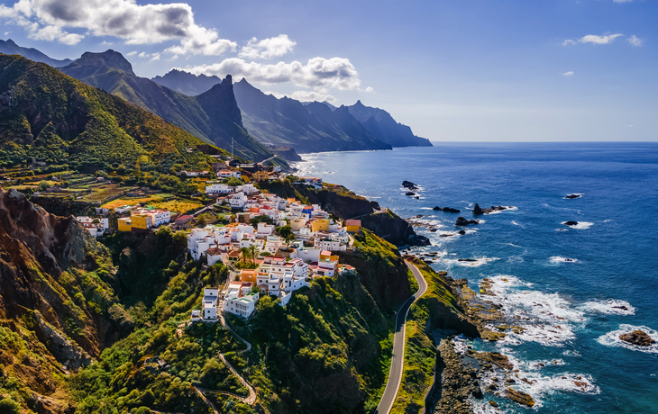 Landschaft mit Küstendorf Almáciga, Santa Cruz de Tenerife