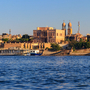 Blick vom Nil auf Luxor, Ägypten