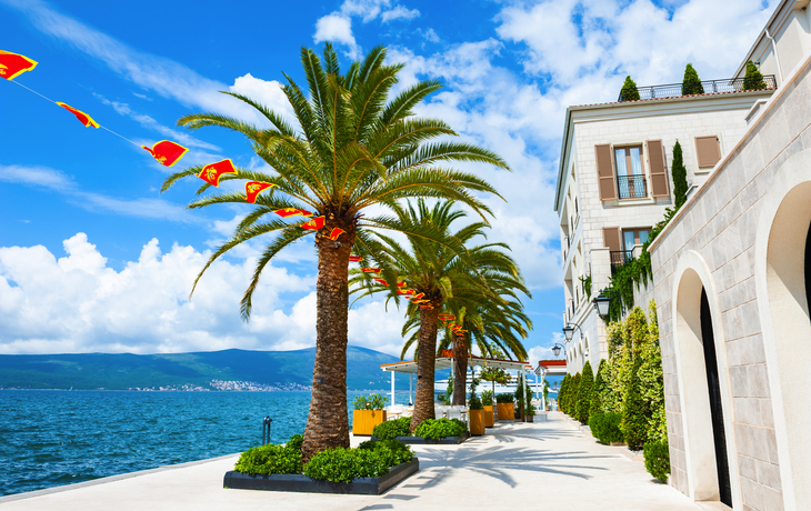 Strandpromenade in Tivat