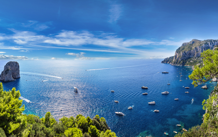 Faraglioni-Felsen in der Nähe der Insel Capri