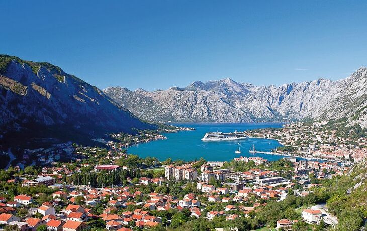 Kotor - eine befestigte Stadt an der Adriaküste Montenegros