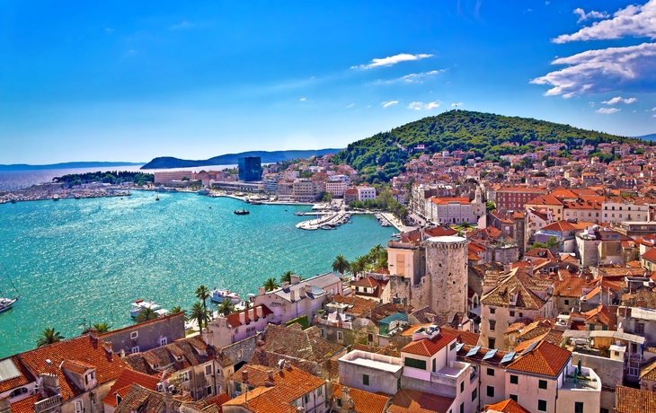 Split Waterfront und Marjan Blick auf den Hügel