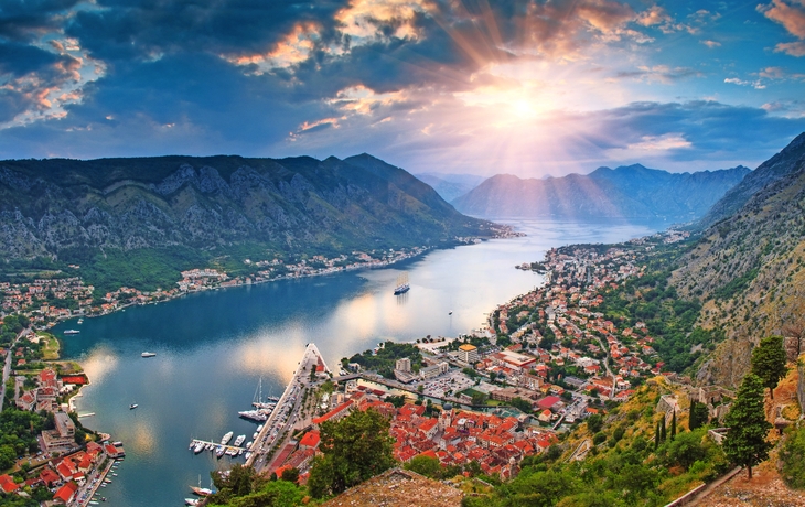 Kotor - eine befestigte Stadt an der Adriaküste Montenegros