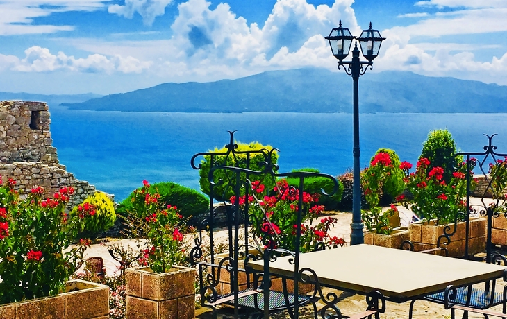 Blick auf Korfu von Sarande aus