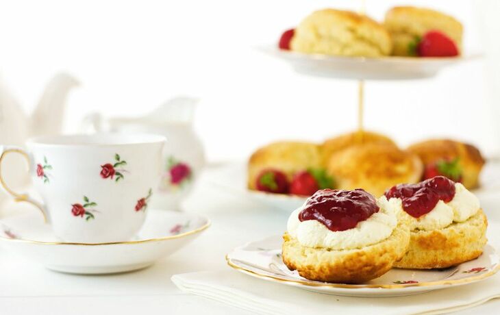 English Scones, Devonshire style