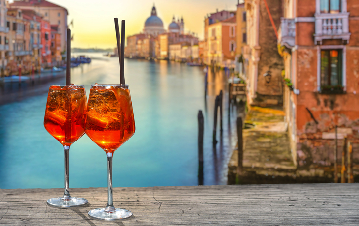 zwei Aperol Spritz in Venedig