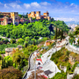 die Alhambra auf dem Sabikah-Hügel von Granada in Spanien