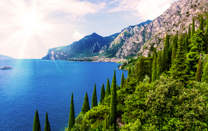 Blick auf Bardolino am Gardasee