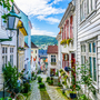 Blick auf ein altes Holzhaus in Bergen, Norwegen