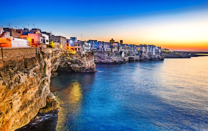 Polignano a Mare nahe Bari in Apulien, Italien