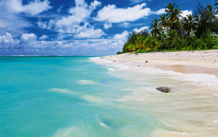 Tropischer Strand von Rarotonga