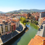 Panoramablick auf die Altstadt von Bilbao