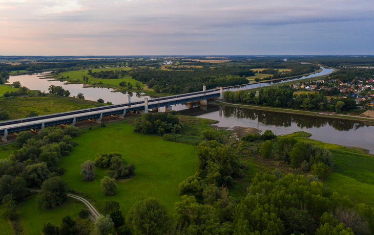 Wasserstraßenkreuz Magdeburg